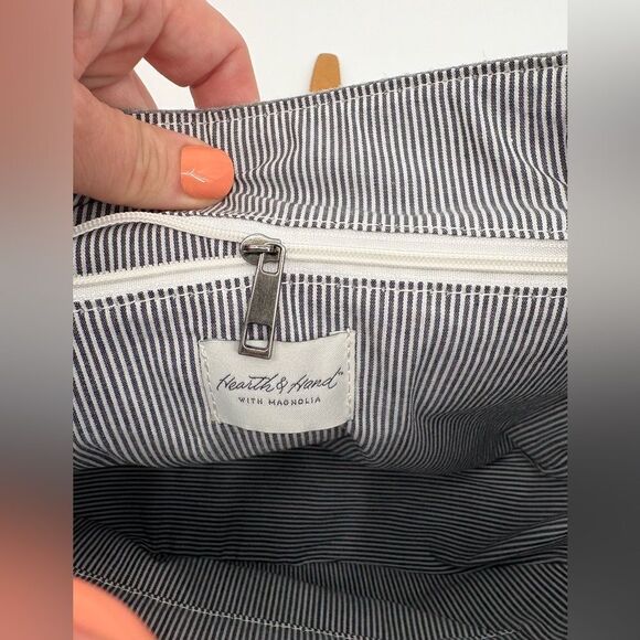 HEARTH & HAND with Magnolia Gray Felted Textile & Tan Leather Crossbody - Picture 6 of 7